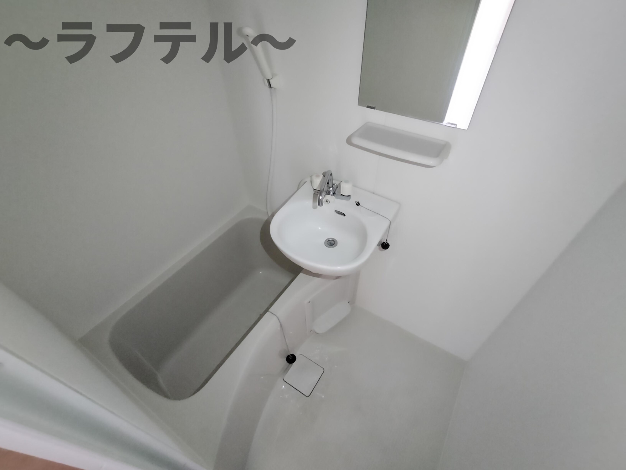 所沢市西新井町のアパートの浴室