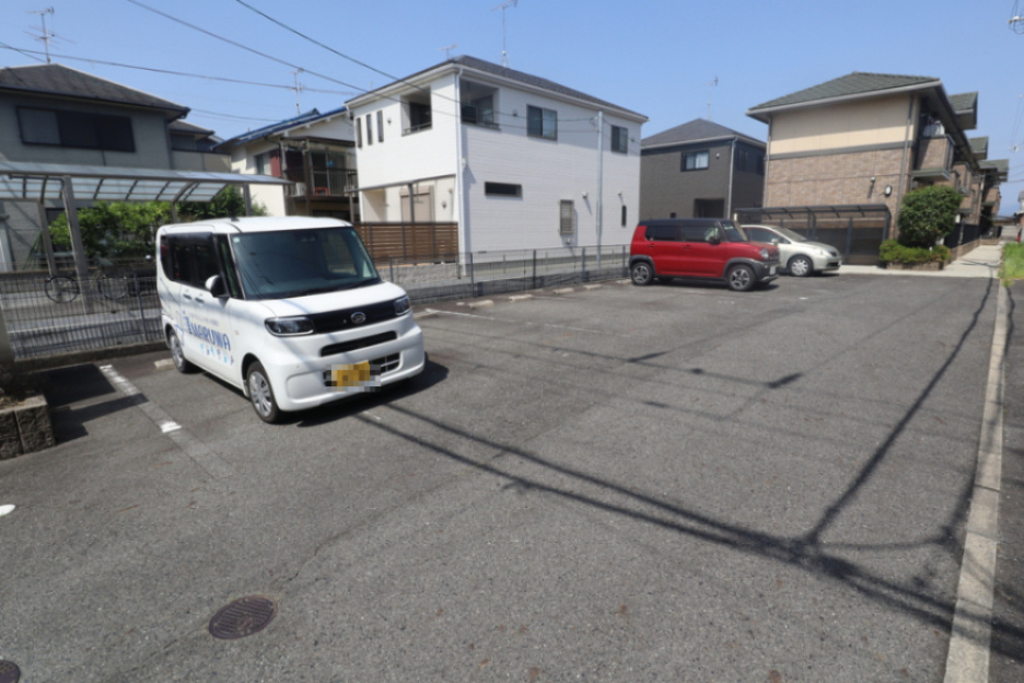 リヴェールシャトー　Ａ棟の駐車場
