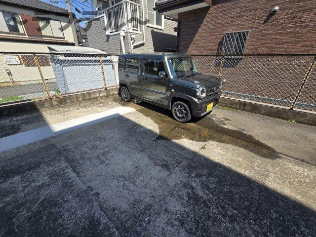 FIELDENCE　狭山ヶ丘の駐車場