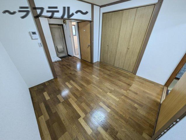 FIELDENCE　狭山ヶ丘の居間・リビング|別部屋イメージ写真