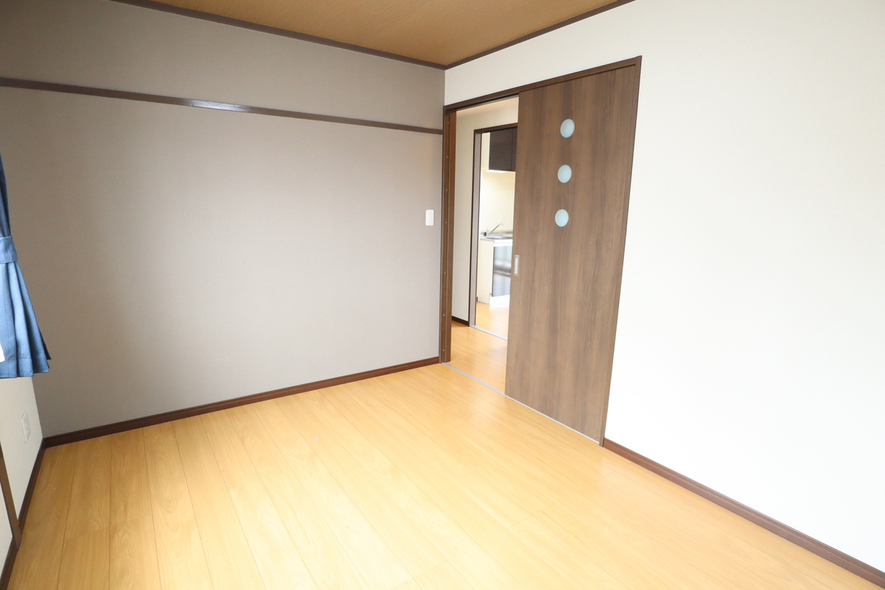 サンリブ橋本の洋室