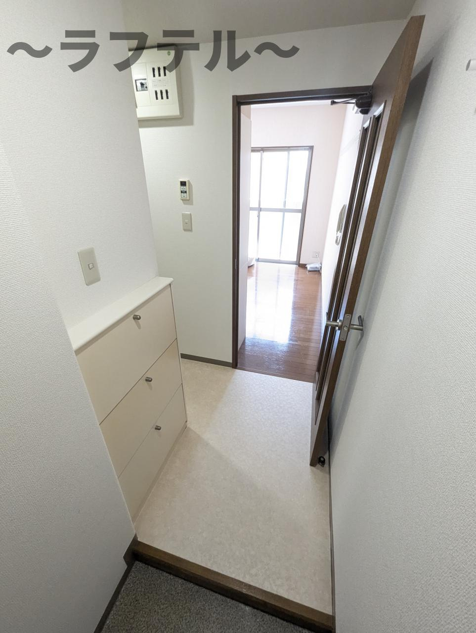 所沢市くすのき台１丁目の賃貸マンションの玄関|別号室イメージ