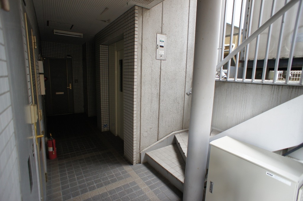 フラッツ郡山の駐車場