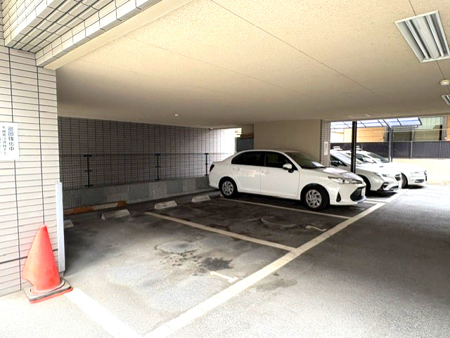 Grazie里の駐車場