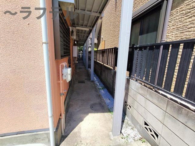 グランデュール小手指のエントランス