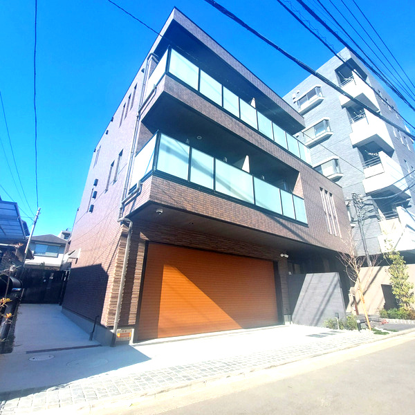 武蔵野市吉祥寺本町３丁目の賃貸マンションの外観
