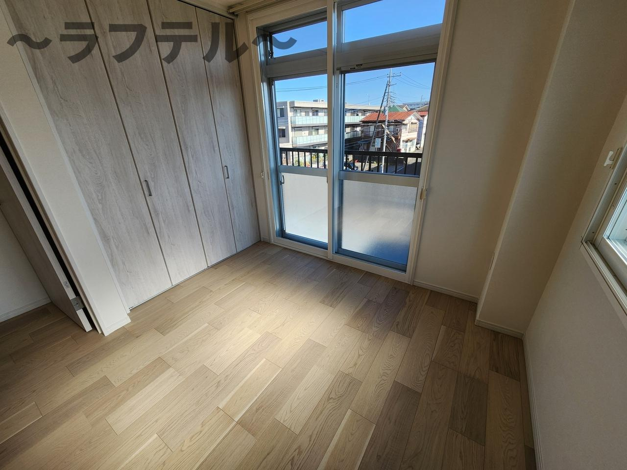 ダイヤモンドヒルズの洋室