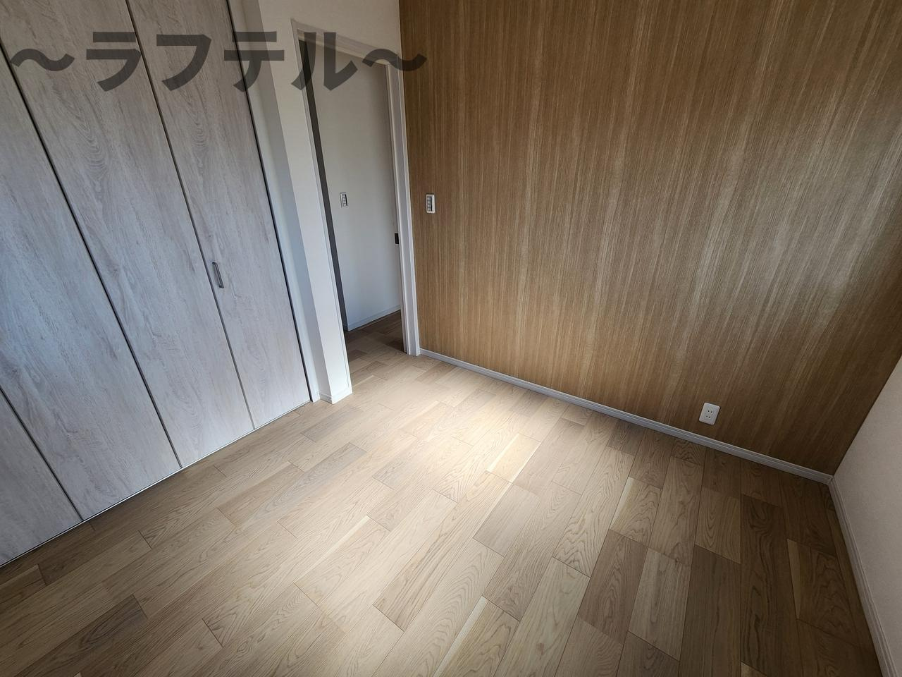 ダイヤモンドヒルズの洋室