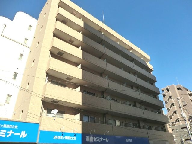 ドミール浦和の外観