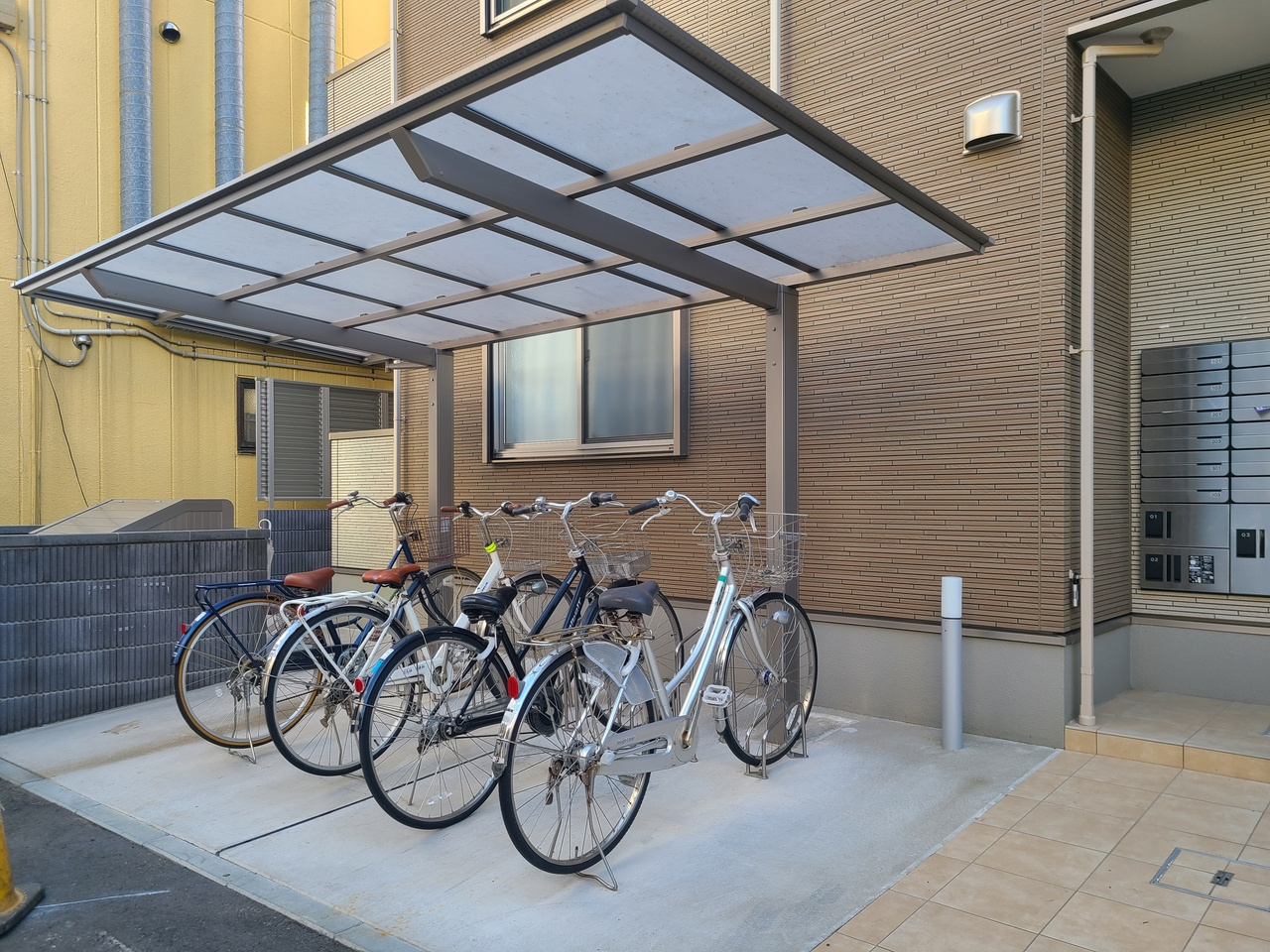 コンフォールのその他共用部分|★敷地内に自転車駐輪場を完備しています★