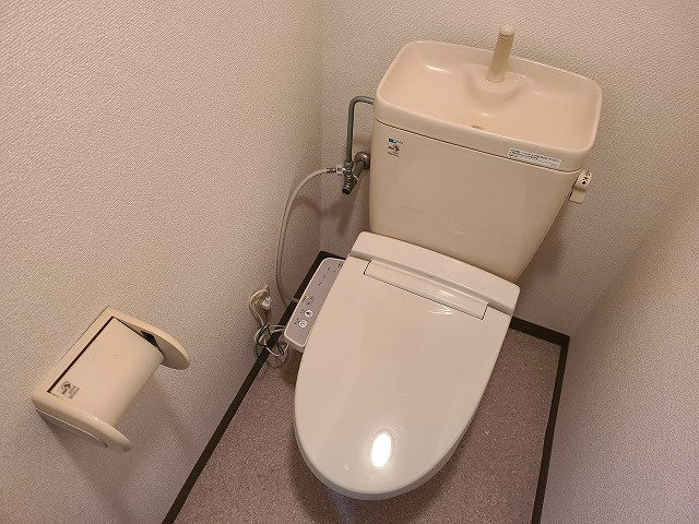 アガペーホームＫのトイレ|★温水洗浄便座付き。トイレ画像です。★