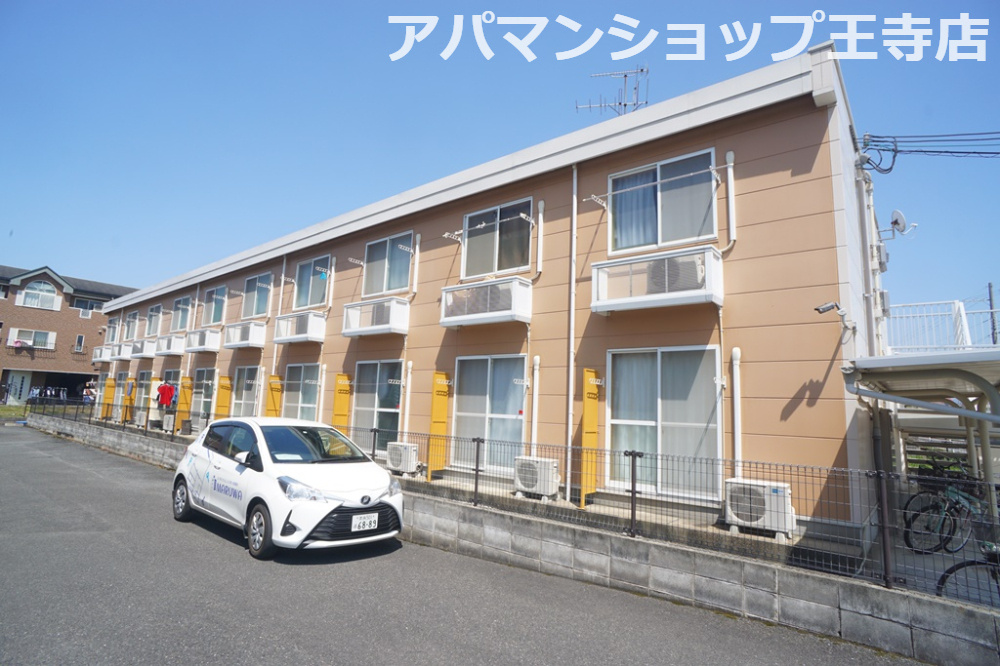 レオパレスビクトアール法隆寺の外観