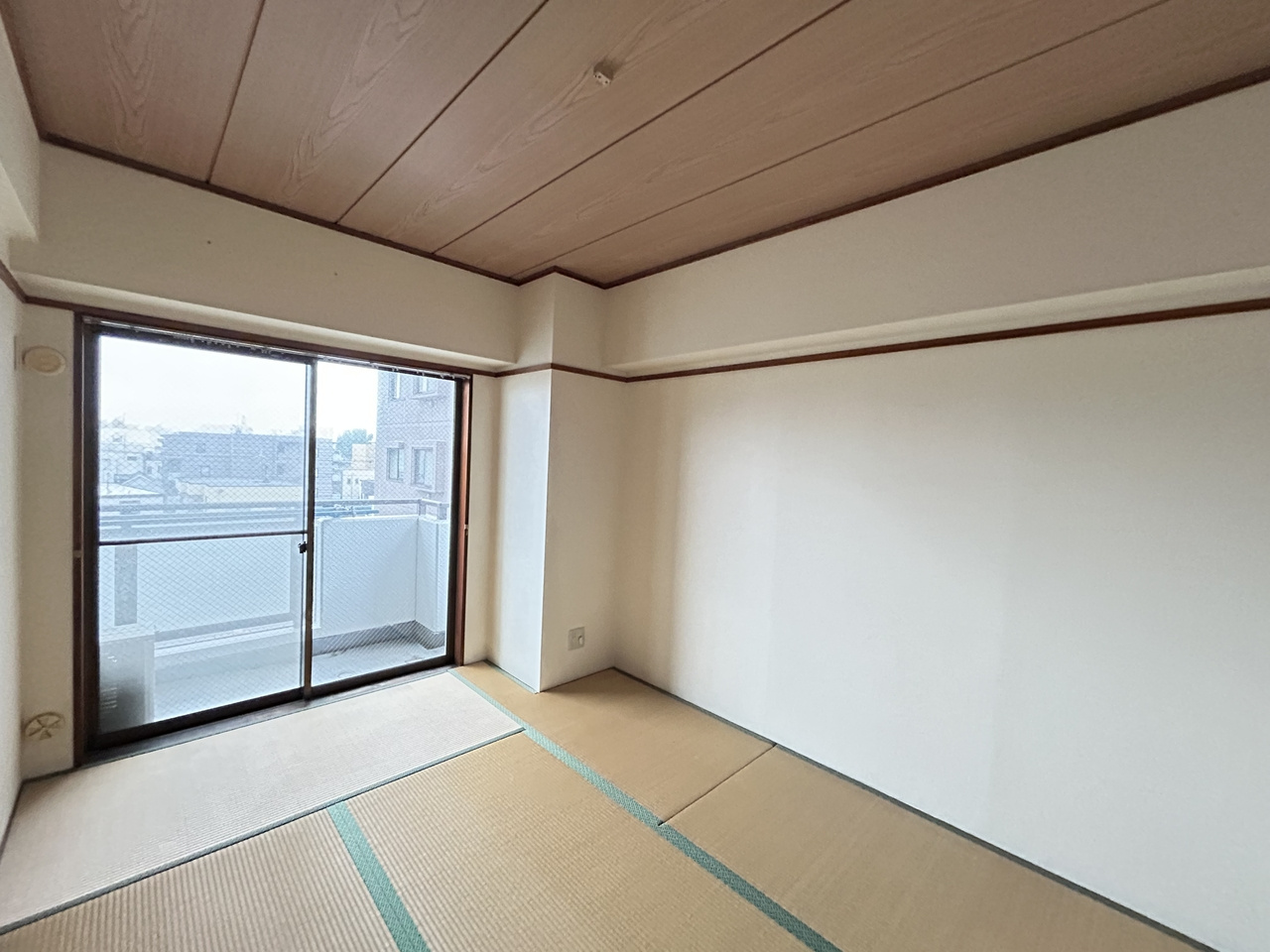 リヴェール川口の和室