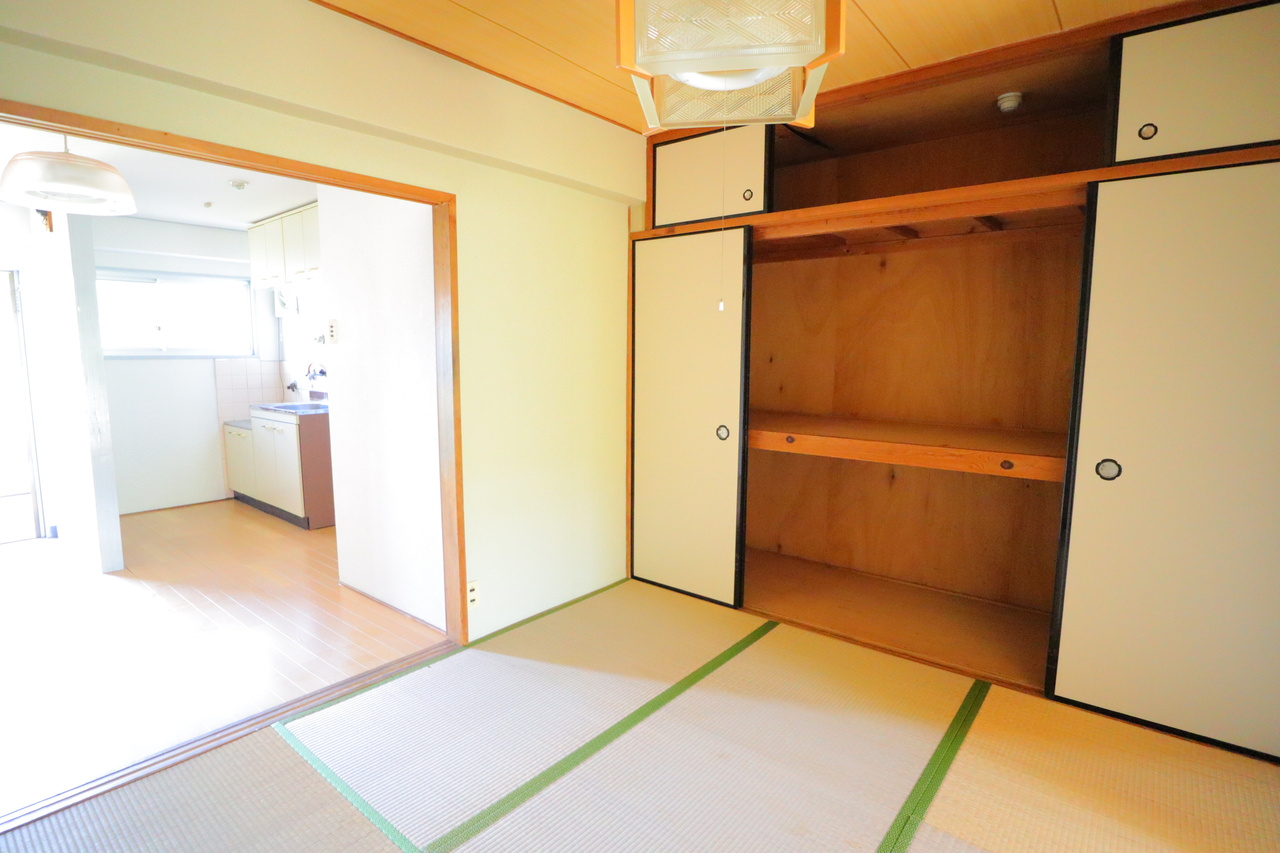 壱分マンションの和室