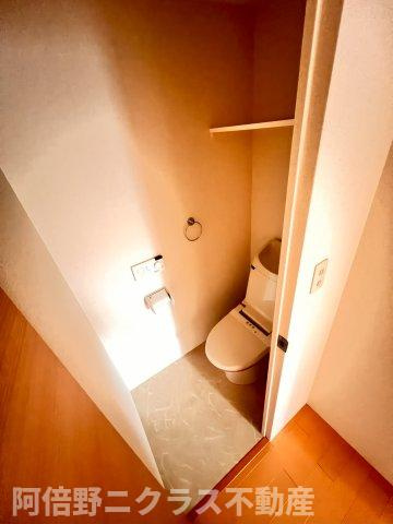 グレイス阿倍野松崎のトイレ|内装は別階の参考写真です。