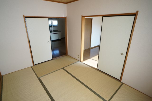 ハイツエミカⅢの和室