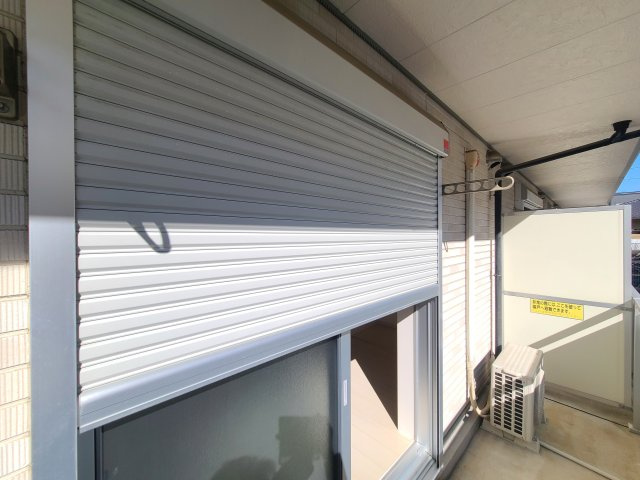 リブリ・ブライトのバルコニー|★バルコニーに防犯シャッターを完備！★