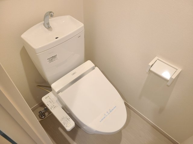 リブリ・ブライトのトイレ|★トイレ画像・温水洗浄便座付き★