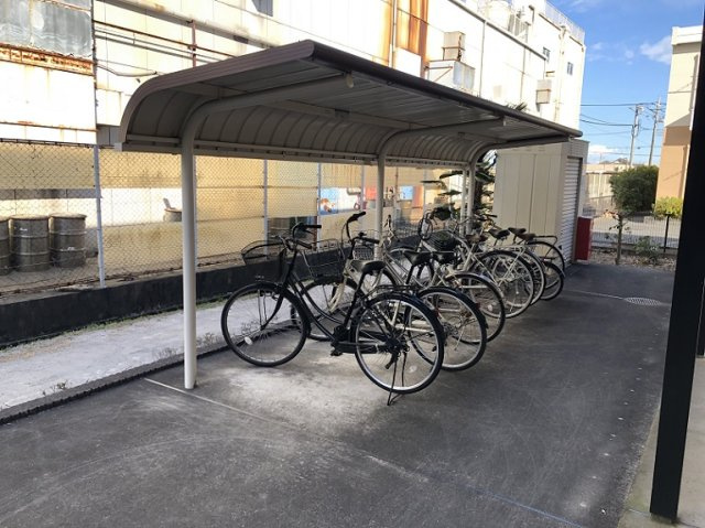 レオパレスエスペランサＤのその他|駐輪場