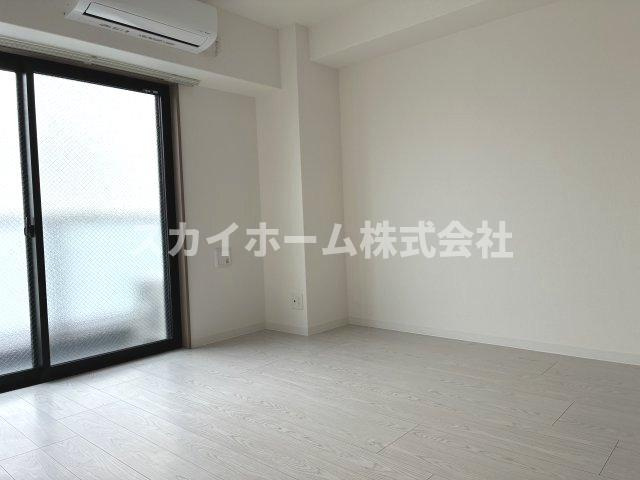 アヴェーレ早苗町の洋室