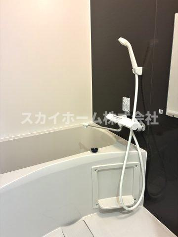 アヴェーレ早苗町の浴室