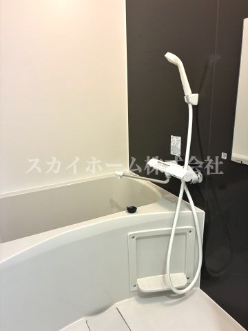 アヴェーレ早苗町の浴室