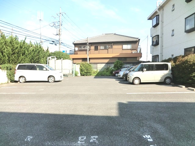シャレー・アヴァンテの駐車場|★敷地内駐車場を１台完備しています★