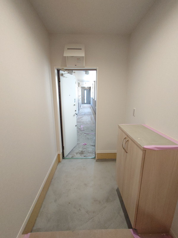 キャメル川越　都Aの玄関|収納もある玄関です