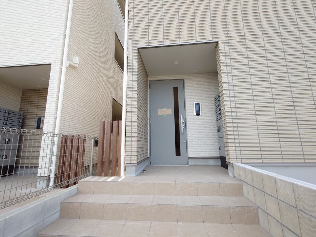 キャメル川越　都Aのエントランス|落ち着いたエントランスです