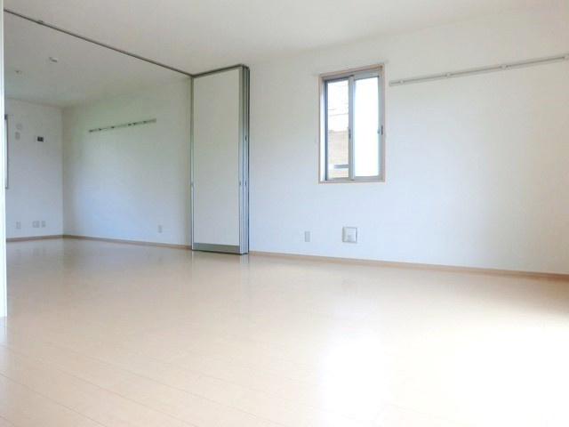 Ｌｕｍｉｄｅｎｃｅ優の内装|★使いやすいフラットフロアータイプの内装です★