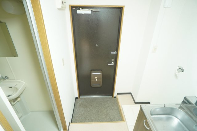 パティオ富雄の玄関