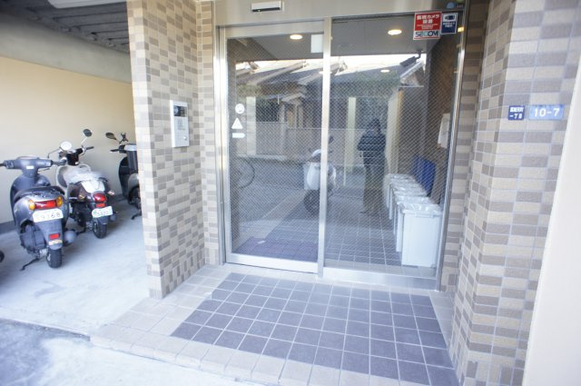 パティオ富雄の駐車場