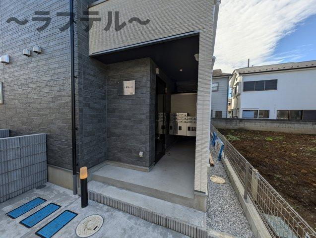 シエル狭山ヶ丘のエントランス