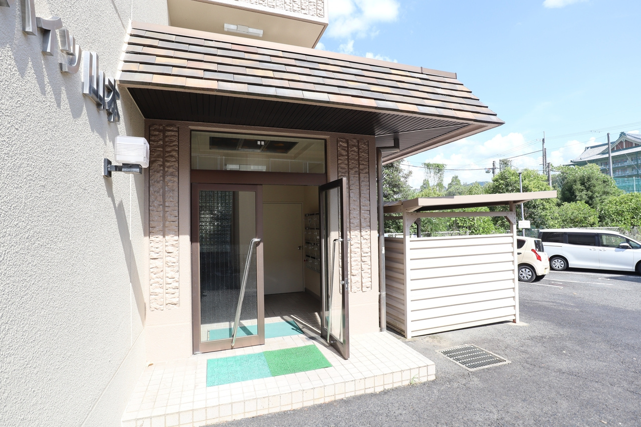 サンハイツ山本のエントランス