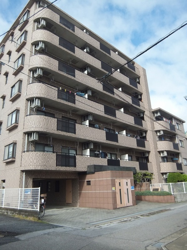 グランシエロ川口本町の外観
