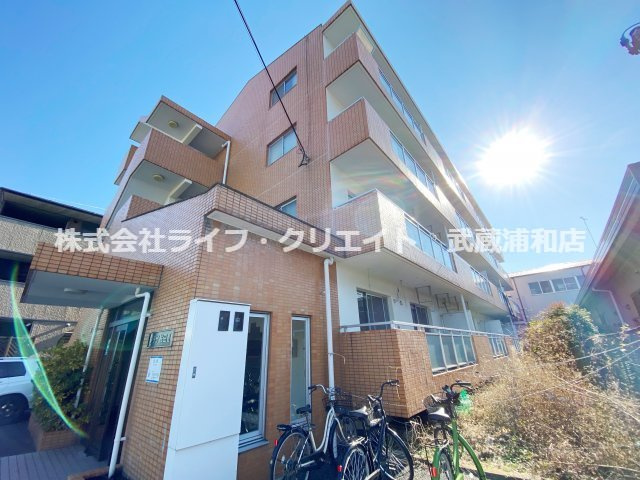 プラザ桜田２の外観