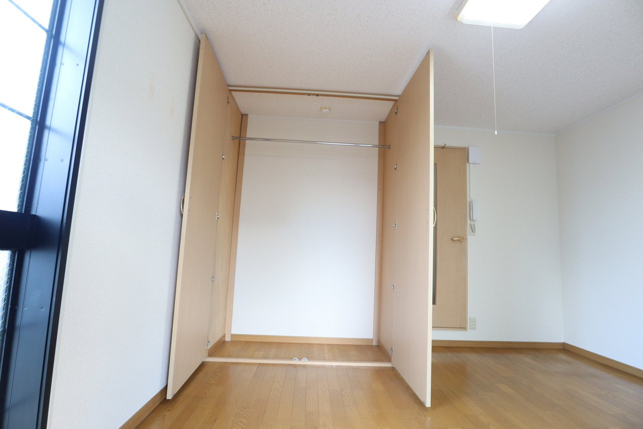 レオパレスルピナス・Ⅱの収納