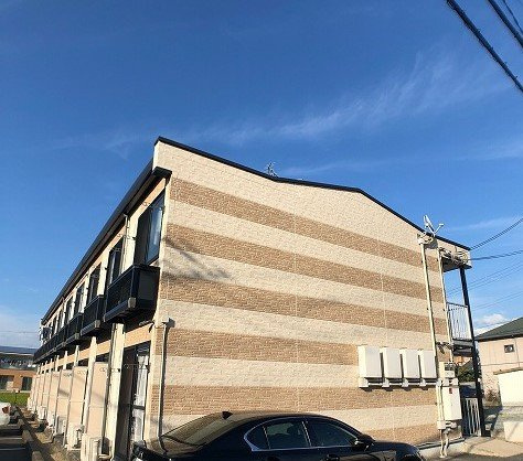 レオパレスユニバース橿原の外観