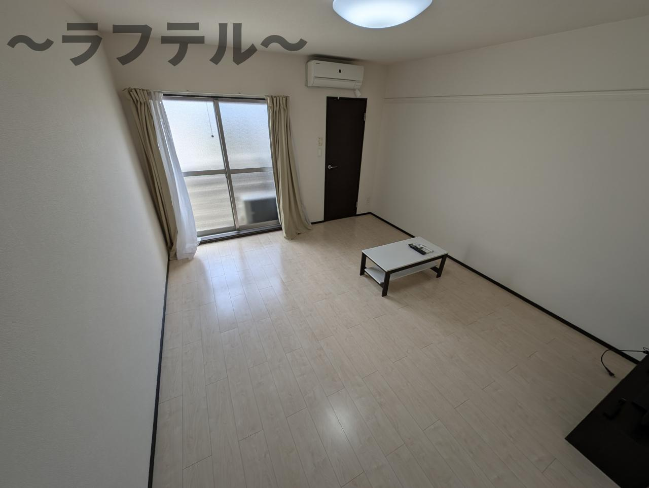 クレイノマルシェの洋室
