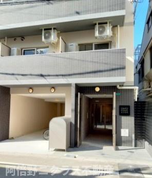 GRAND STEADY 天王寺町のエントランス