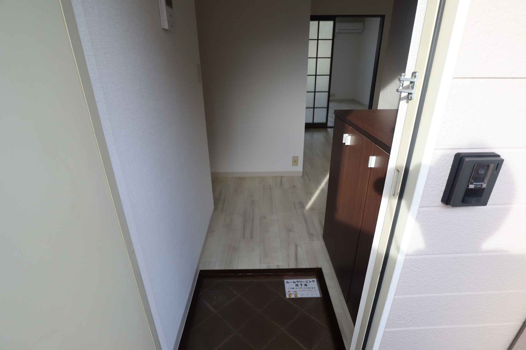 エトワール郡山の玄関