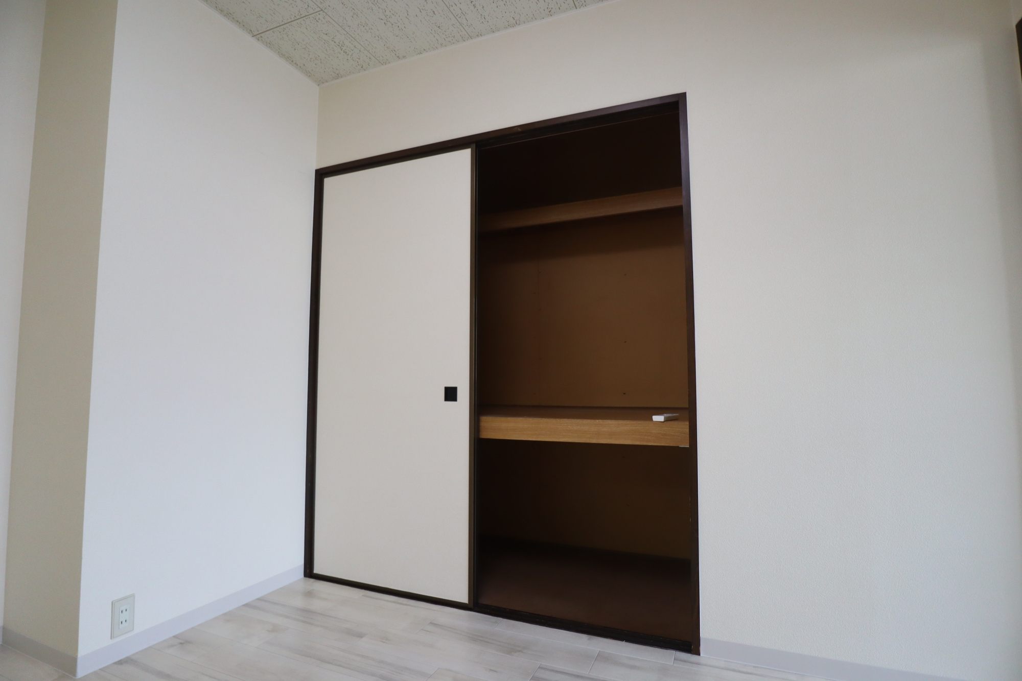 エトワール郡山の収納