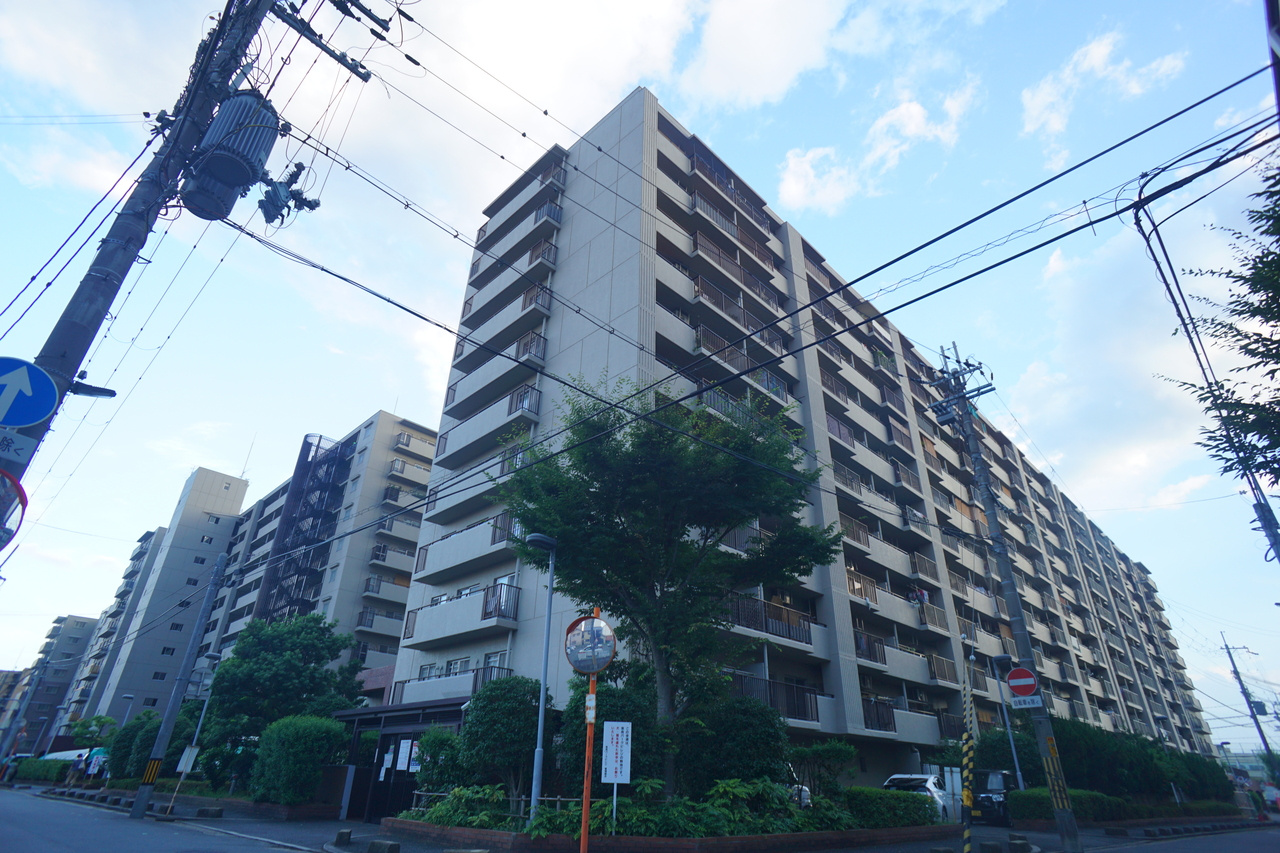 東急ドエル奈良パークビレッジ６号棟の外観