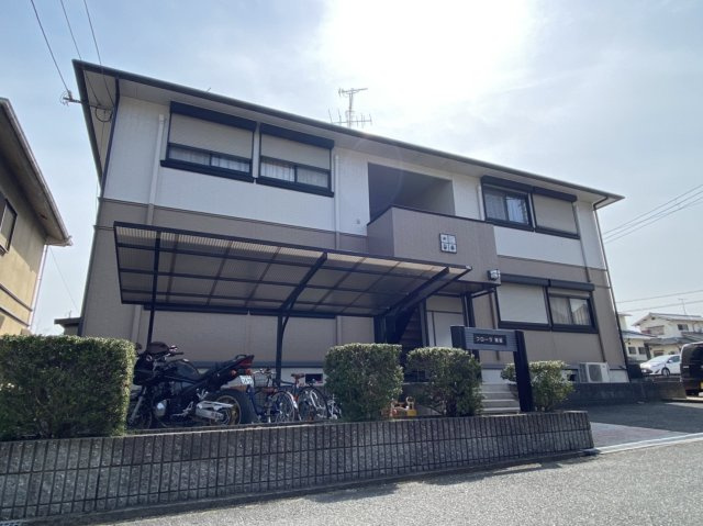 フローラ東坂の外観