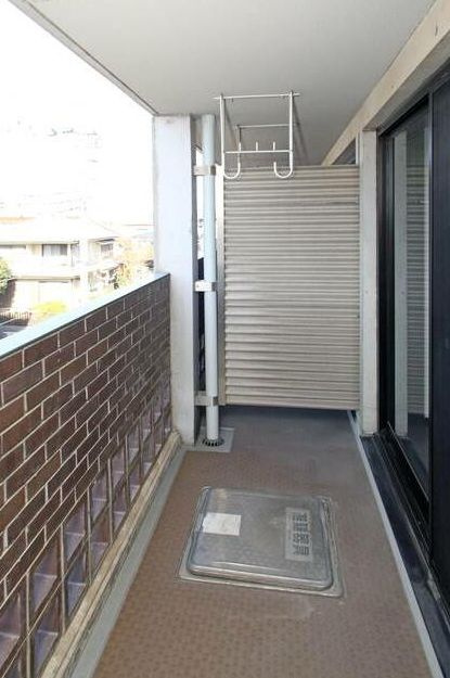 レジデンス浦和のバルコニー|別号室の参考写真です。