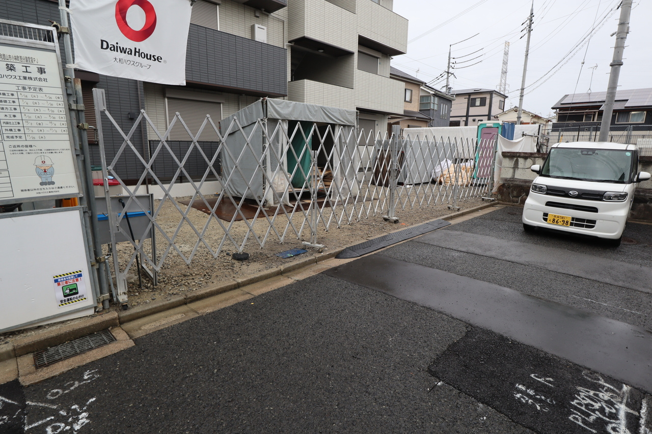 RETOLIA大和小泉（レトリア）の駐車場