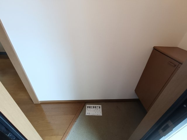 セジュール高の原Ｆの玄関|収納もある玄関です