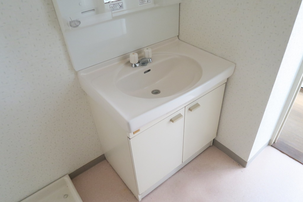 リヴェール川口の独立洗面台|参考写真となります。