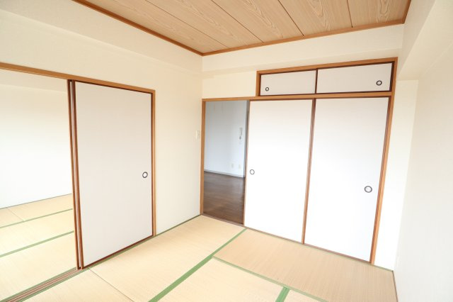 第６サンコウヒルズ南館の和室