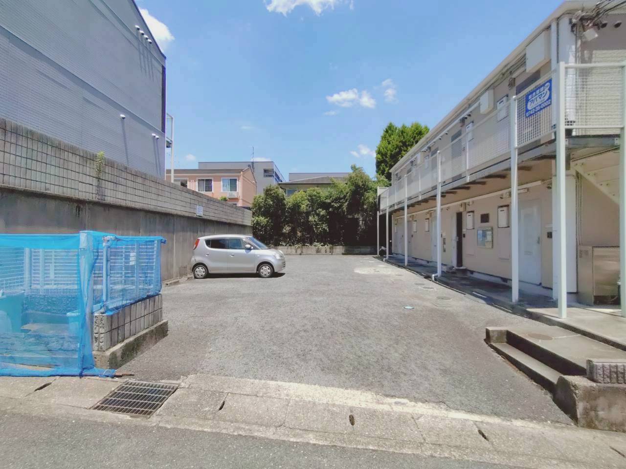 ド・コスタの駐車場
